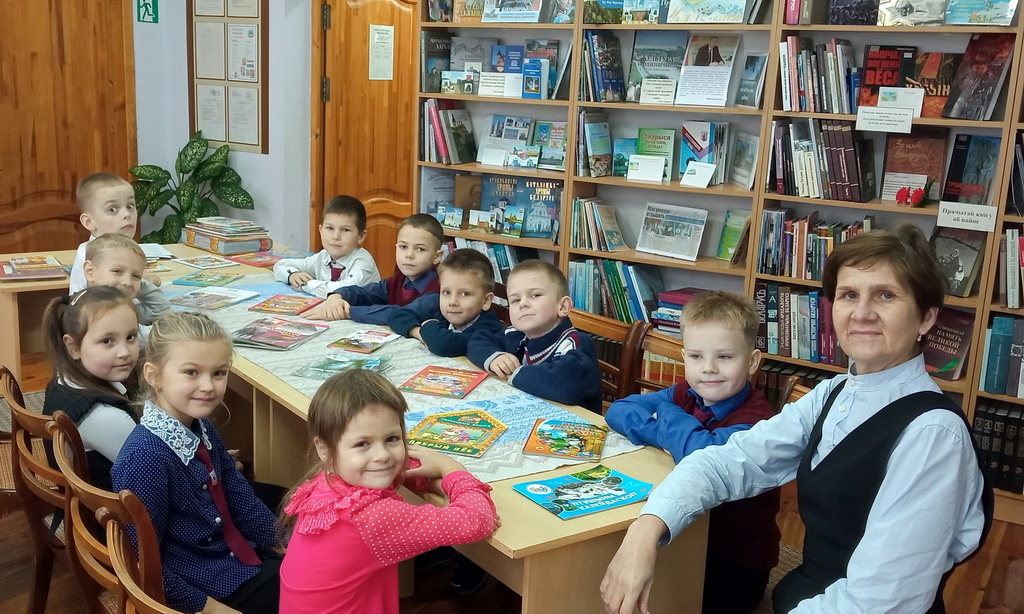 Пачаткоўцы сярэдняй школы аграгарадка Пагранічны наведалі бібліятэку