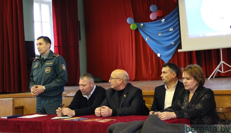 Сельскі сход адбыўся ў аграгарадку Канюхі