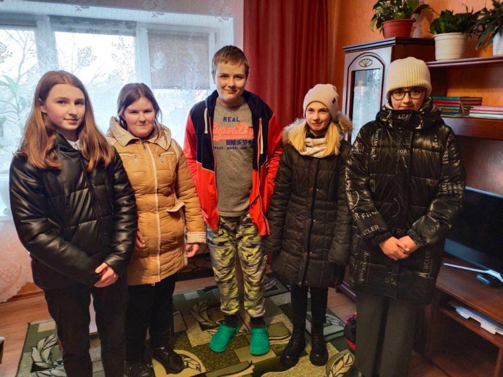 Активисты волонтерского агентства «Перезагрузка» Большеберестовицкой СШ приняли участие в благотворительной акции