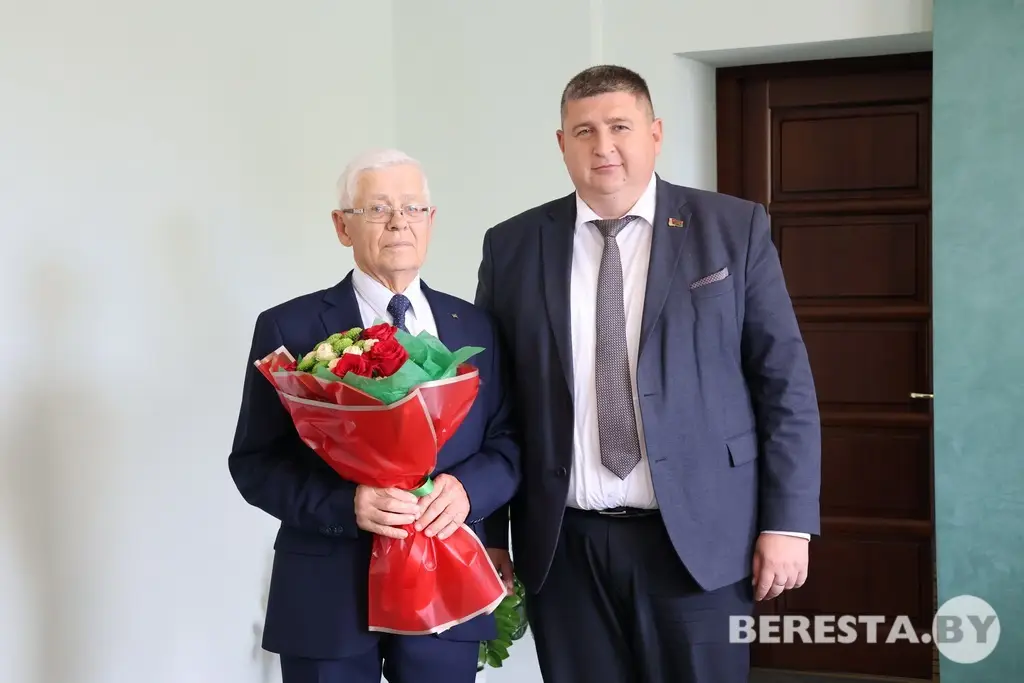 В райисполкоме состоялось торжественное чествование с юбилеем Ивана Захарчука