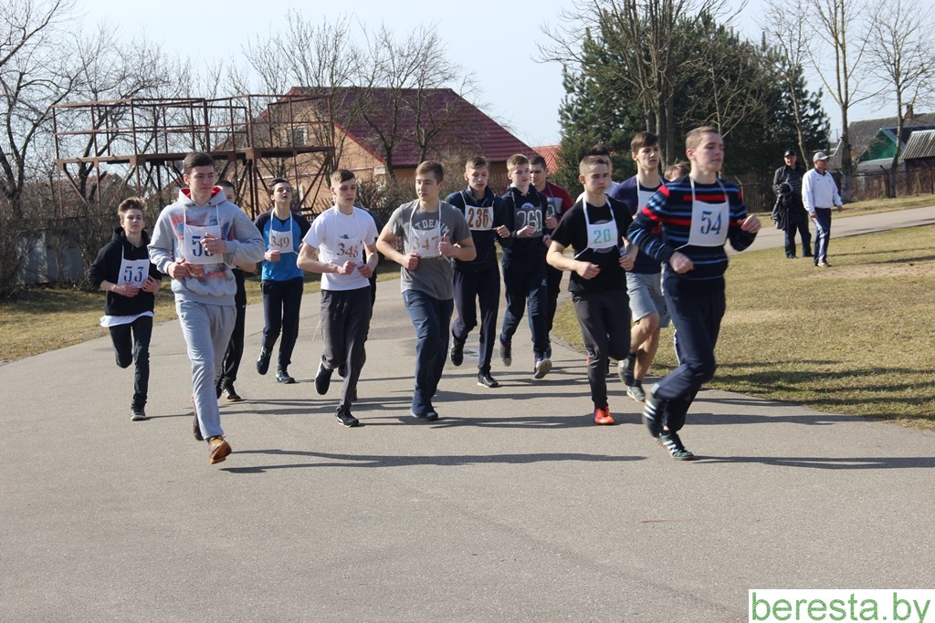 В Берестовице соревновались будущие защитники Отечества