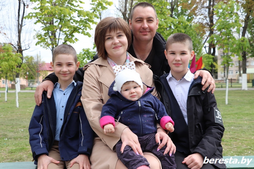 Счастье Елены и Алексея Левкович из Большой Берестовицы начинается дома