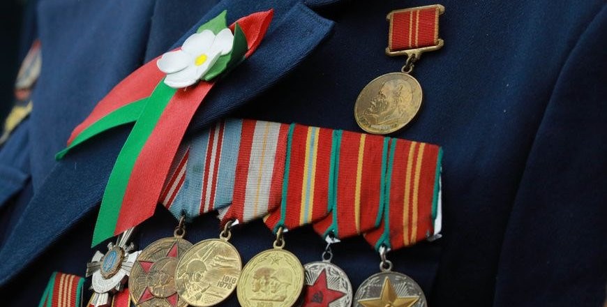 Установлены размеры выплат ветеранам ко Дню Победы