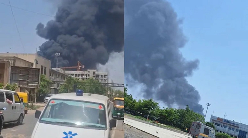 Пассажирский самолет разбился в Индии