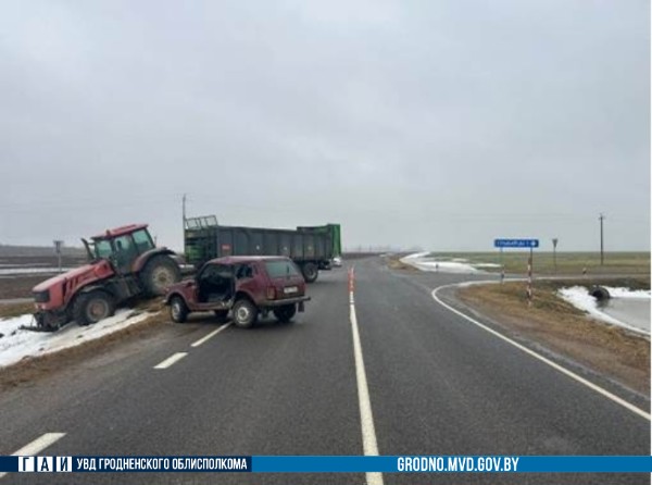 Тракторист не уступил дорогу легковушке в Волковысском районе