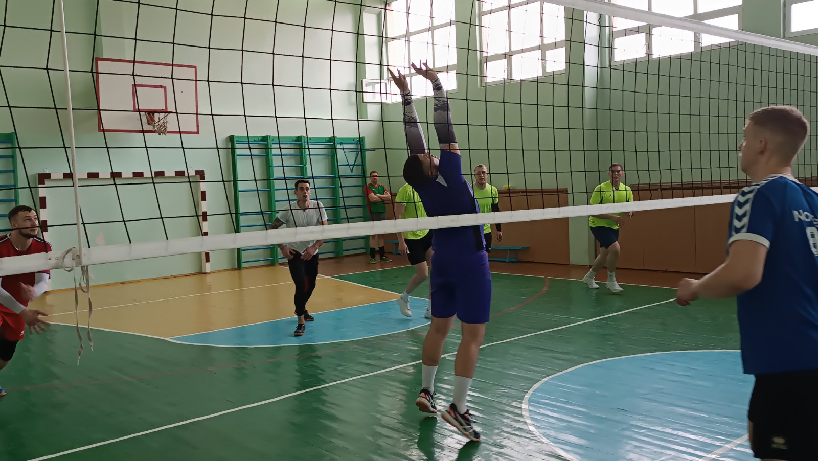 На Берестовитчине завершился XIІІ районный чемпионат по волейболу