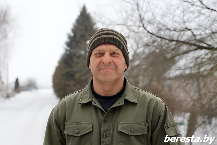 Дмитрий Федоров из агрогородка Олекшицы создает "живые" фигуры из металла