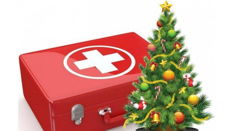 Как будут работать поликлиники и аптеки в новогодние праздники