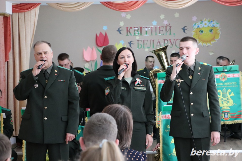 «Нас яднае гранiца». Информационно-пропагандистская акция Гродненской пограничной группы прошла  в Большеберестовицкой средней школе