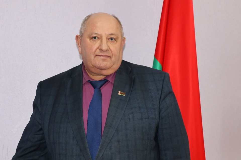 Прямую телефонную линию проведет заместитель председателя Берестовицкого районного исполнительного комитета Валентин Гузаревич
