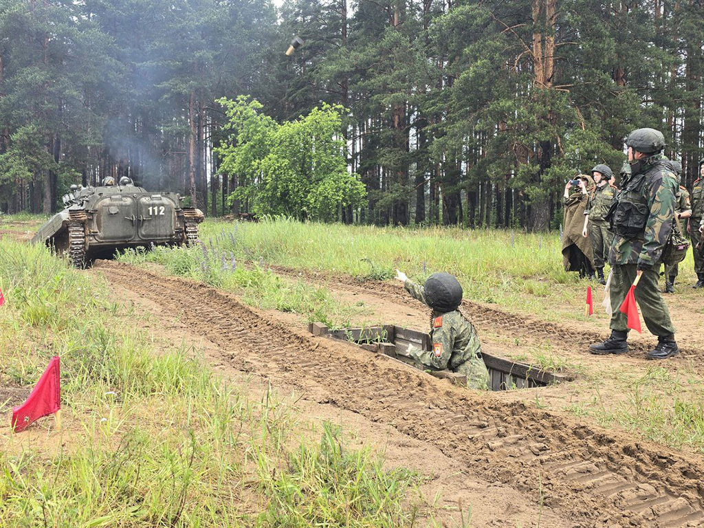 Школьников отправят на учебно-полевые сборы