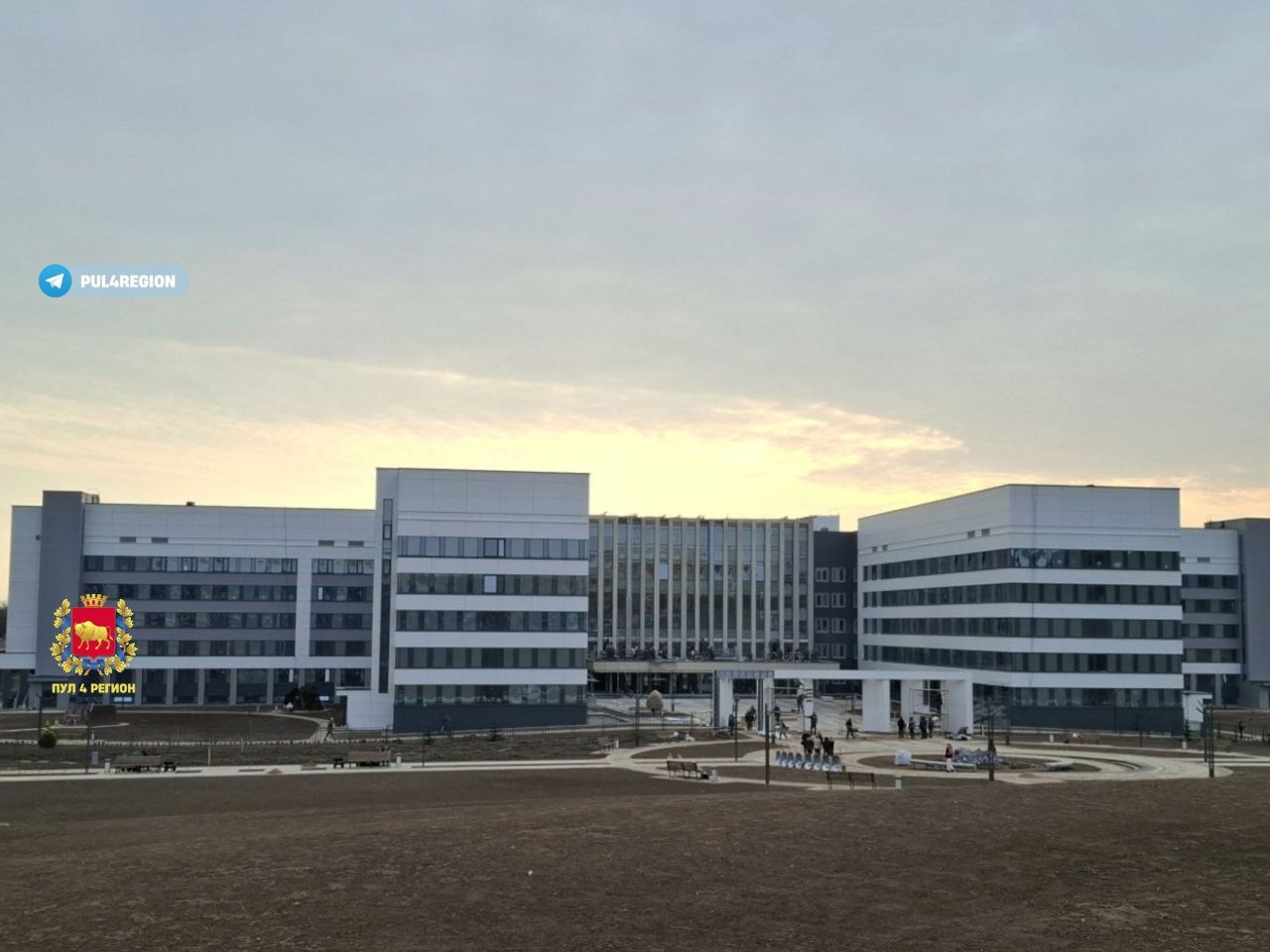 Масштабный субботник на стройплощадке областной больницы