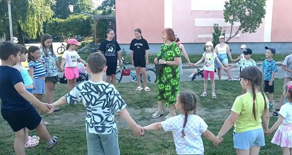 праздник двора.jpg