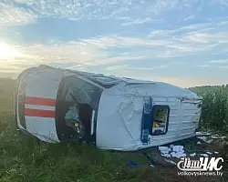В Волковысском районе перевернулась машина скорой помощи