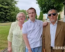 Супруги Евдокимовы с внуком Мишей: «Этот праздник наполняет наши сердца любовью к Родине»