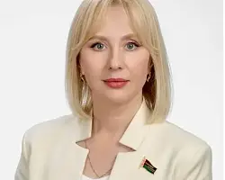 Мнение члена Совета Республики Елены Стальбовской: государственная забота о материнстве и отцовстве в Республике Беларусь