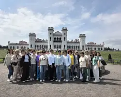Путешествие в историю: коллектив Большеберестовицкой СШ познакомился с достопримечательностями Брестской области