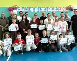 В средней школе агрогородка Пограничный торжественно открыли декаду родительской любви 