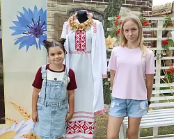 «Хлеб на ладонях женщины»: сельскохозяйственные предприятия района представили тематические подворья на районном празднике «Дажынкі – 2026»