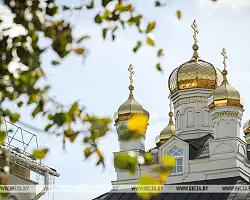 Православные верующие празднуют Рождество Пресвятой Богородицы поменяй заголвок