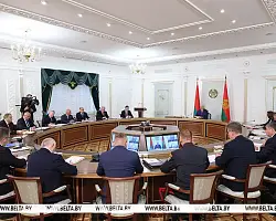 "Будем с хлебом - будем жить". Александр Лукашенко об уборочной кампании и продбезопасности