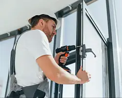 Откуда в квартире берутся сквозняки: 7 причин, которые часто путают с плохим отоплением
