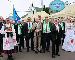 Делегация Берестовицкого района приняла участие в праздничном шествии на областных "Дажынках-2026"