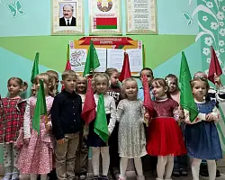 Патриотическое воспитание с малых лет: в ГУО «Детский сад аг. Пограничный» прошли мероприятия ко Дню народного единства