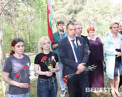 На Берестовитчине прошла патриотическая акция «Народное возложение»
