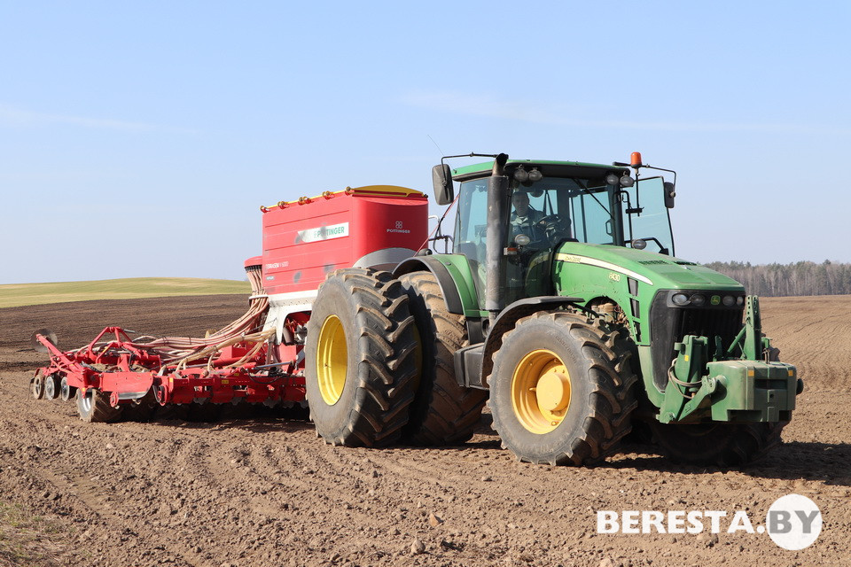 Время сеять! На Берестовитчине стартовала посевная 