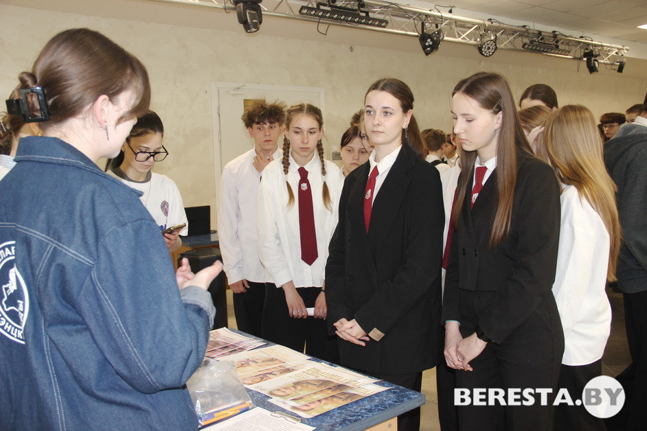 Ярмарка вакансий для молодежи в эти дни работает на Берестовитчине