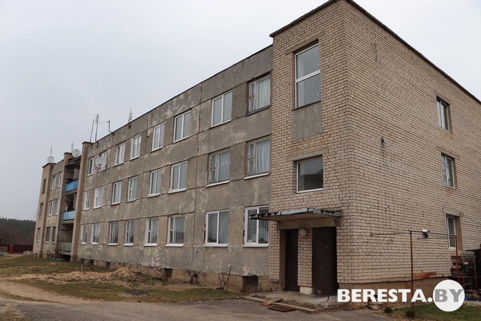 Малая Берестовица: старому общежитию - новую жизнь!