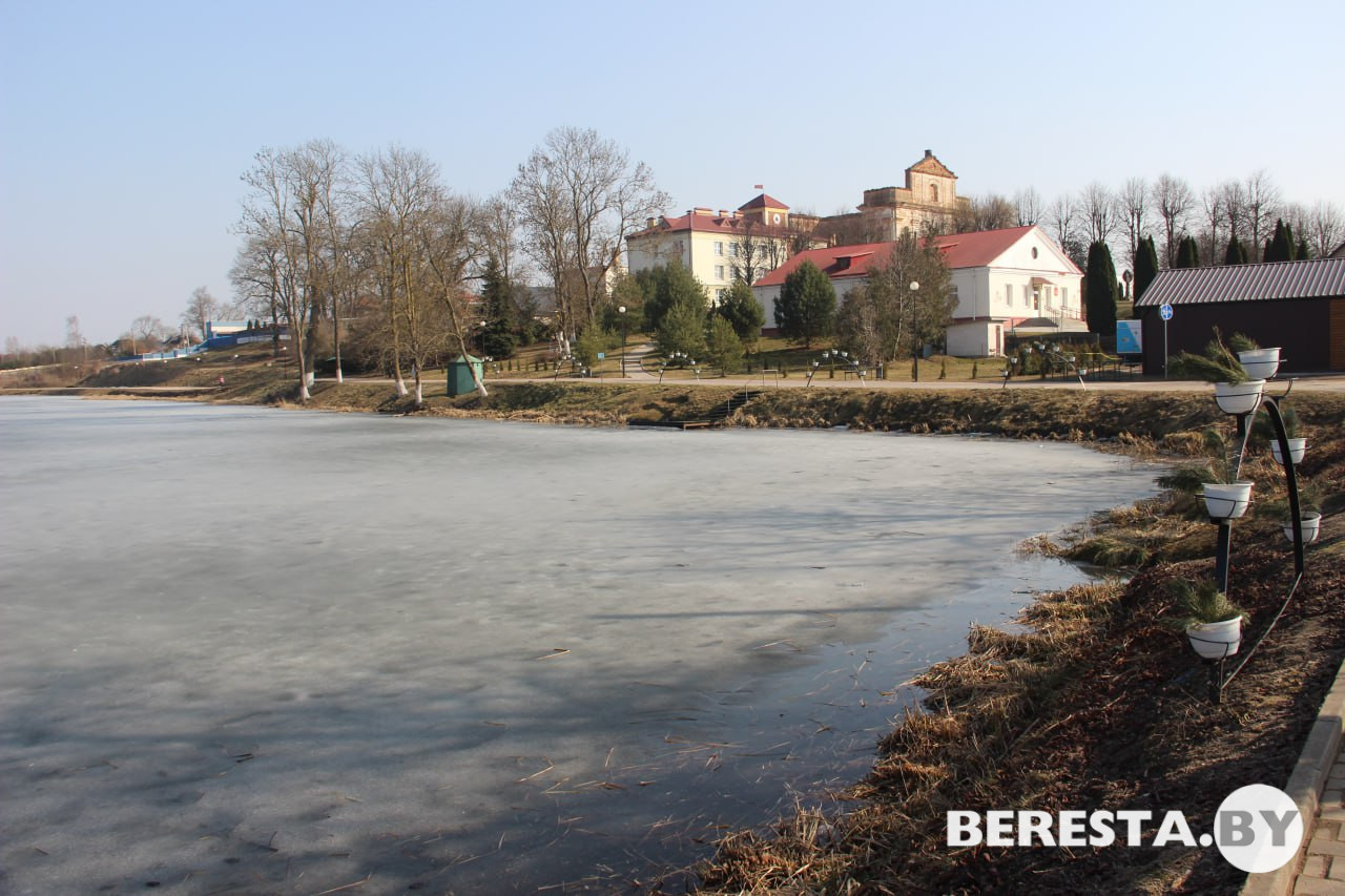 Хрупкий обман: почему весенний лед смертельно опасен
